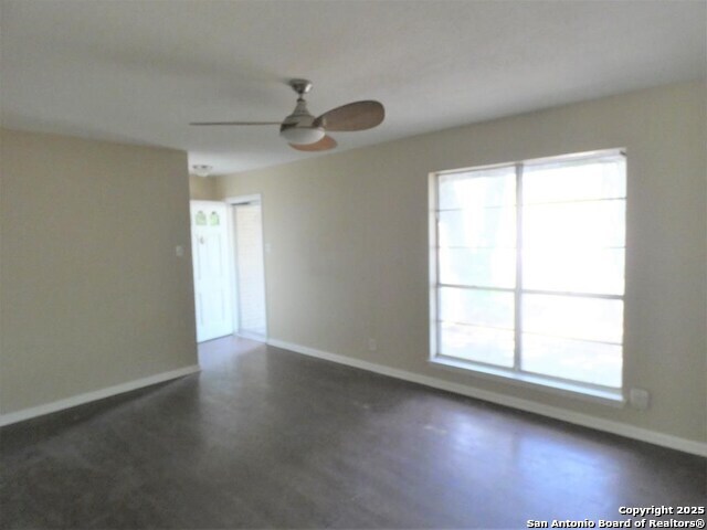 Image 5 of 16 For 210 Loma Linda