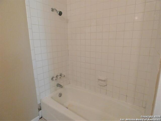 Image 7 of 16 For 210 Loma Linda