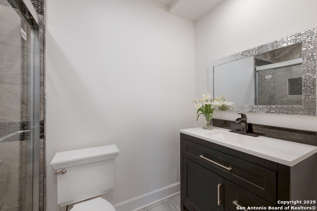 Image 21 of 31 For 2231 Waverly Ave