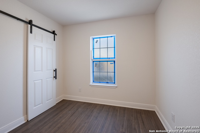 Image 24 of 31 For 2231 Waverly Ave