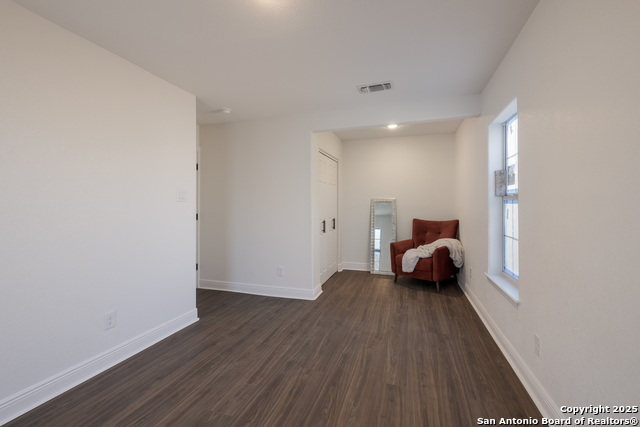 Image 26 of 31 For 2231 Waverly Ave