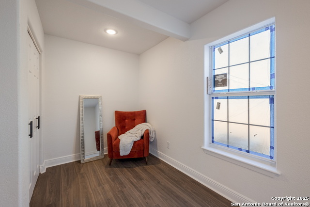 Image 27 of 31 For 2231 Waverly Ave