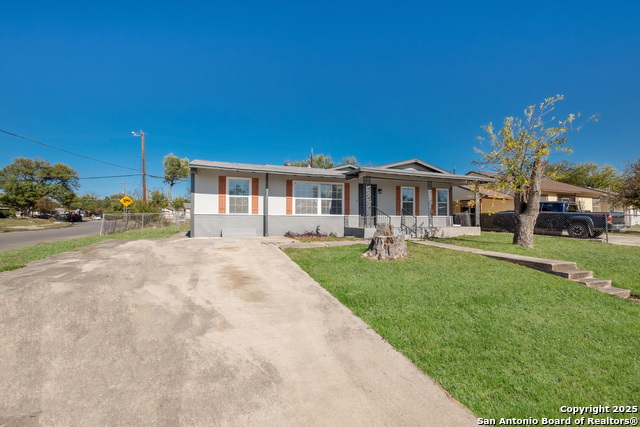 Image 3 of 31 For 2231 Waverly Ave