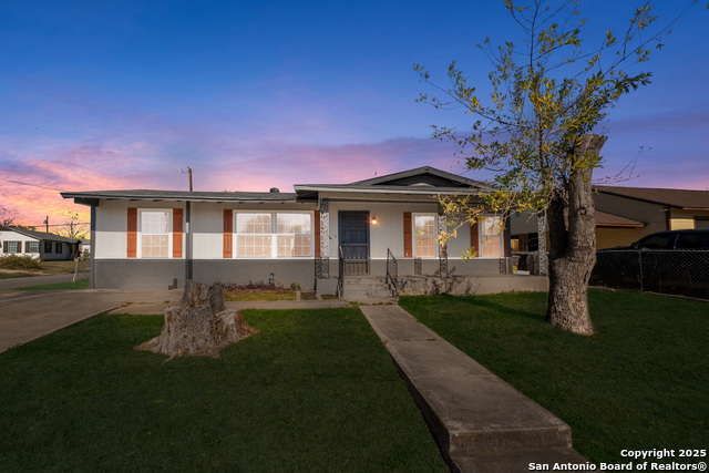 Image 30 of 31 For 2231 Waverly Ave