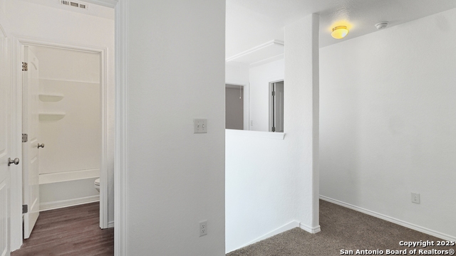 Image 19 of 39 For 2814 High Castle