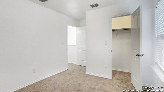 Image 20 of 39 For 2814 High Castle