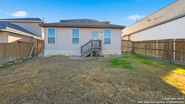 Image 30 of 39 For 2814 High Castle