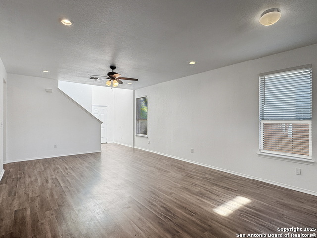 Image 8 of 39 For 2814 High Castle