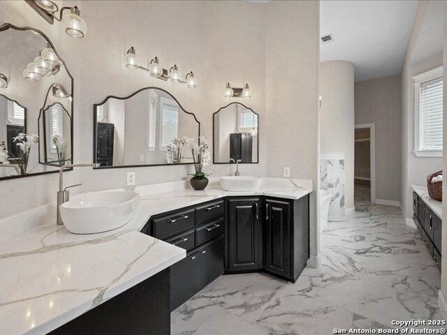 Image 28 of 47 For 3 Benchwood  