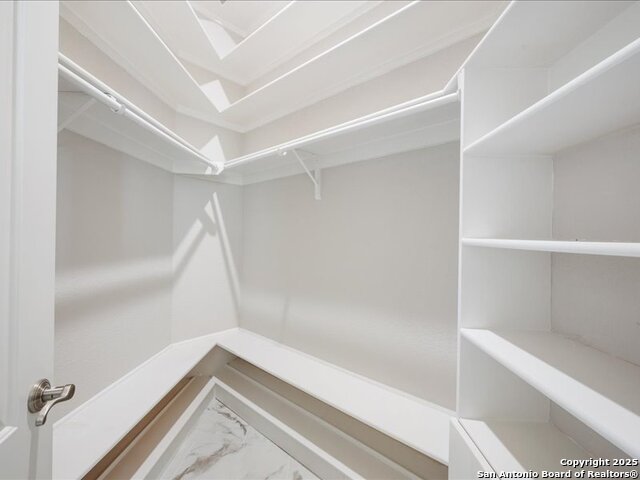 Image 35 of 47 For 3 Benchwood  