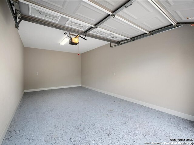 Image 39 of 47 For 3 Benchwood  