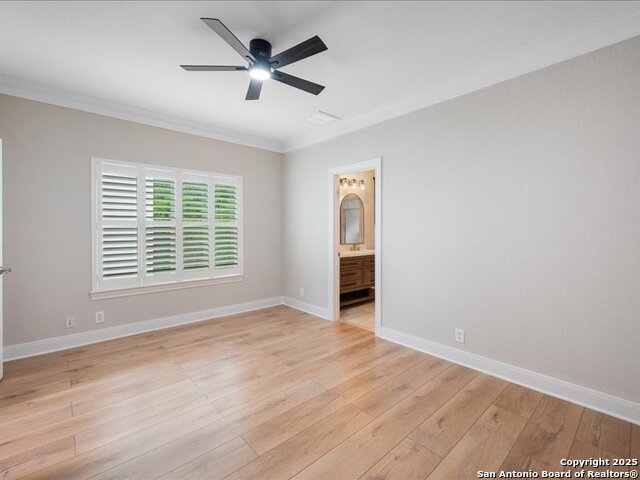 Image 40 of 47 For 3 Benchwood  