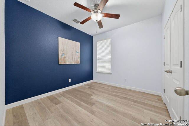 Listing photo id 22 for 5632 Carriage Falls