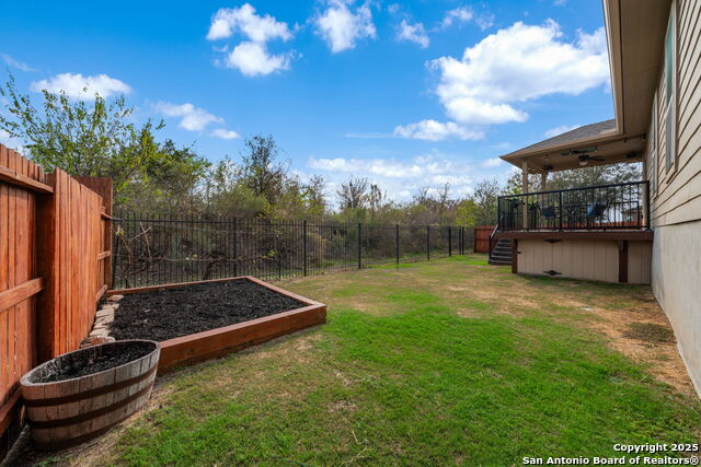 Listing photo id 28 for 5632 Carriage Falls