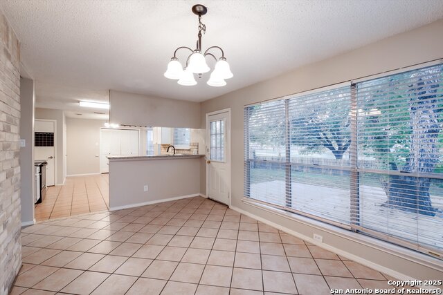 Image 10 of 33 For 10702 Lake Path