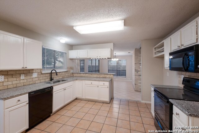 Image 12 of 33 For 10702 Lake Path