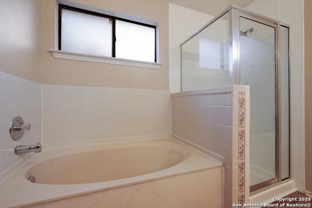 Image 17 of 33 For 10702 Lake Path