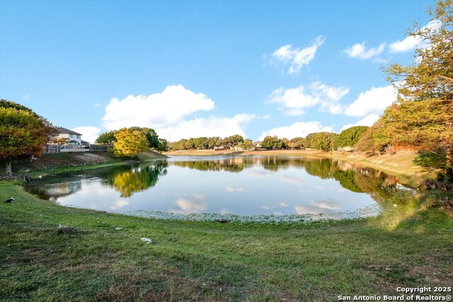 Image 27 of 33 For 10702 Lake Path