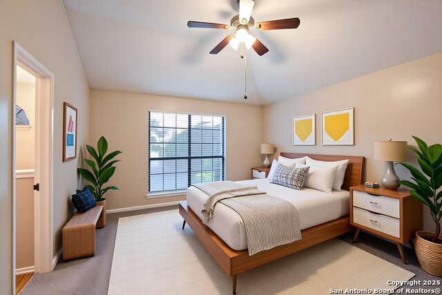 Image 4 of 33 For 10702 Lake Path