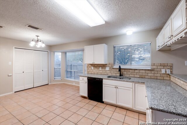 Image 5 of 33 For 10702 Lake Path