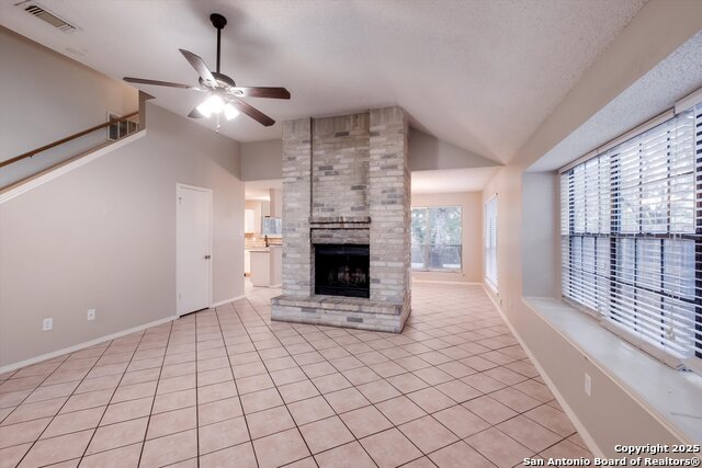 Image 8 of 33 For 10702 Lake Path