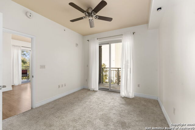 Listing photo id 16 for 215 Center St  203