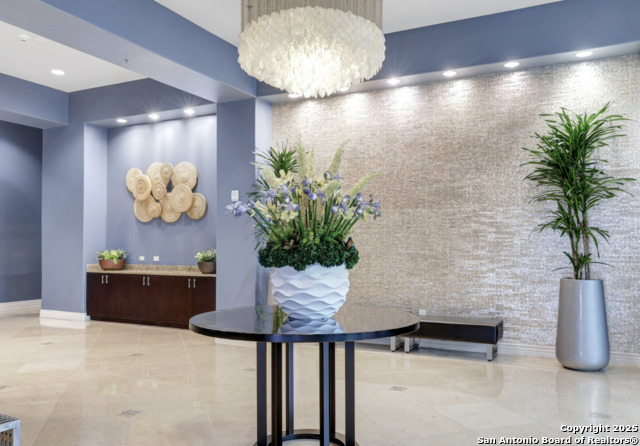 Listing photo id 21 for 215 Center St  203