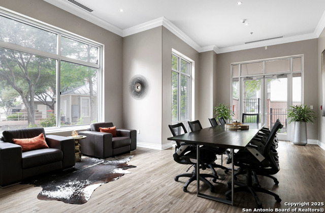 Listing photo id 22 for 215 Center St  203