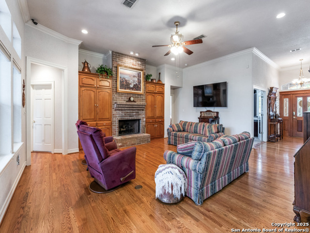 Image 5 of 27 For 8745 Phoenix Ave