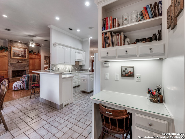 Image 8 of 27 For 8745 Phoenix Ave