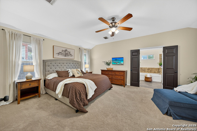 Image 18 of 39 For 51 Edgecreek