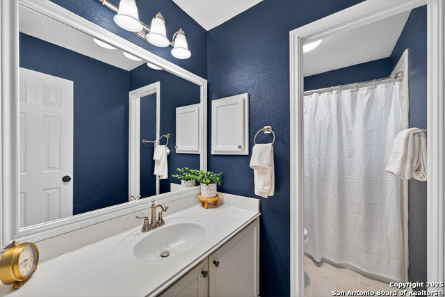 Image 25 of 39 For 51 Edgecreek