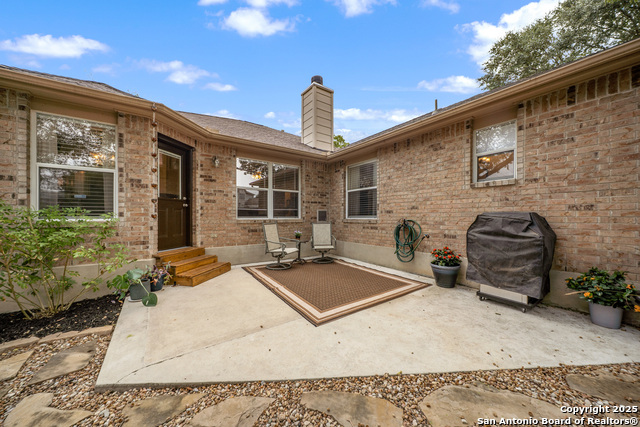 Image 27 of 39 For 51 Edgecreek