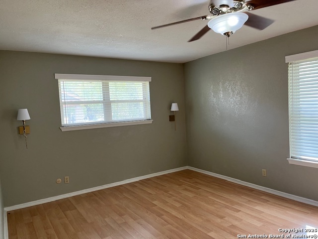 Image 16 of 32 For 1216 Mockingbird