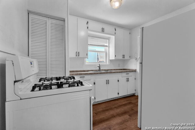 Image 10 of 27 For 118 Compton  