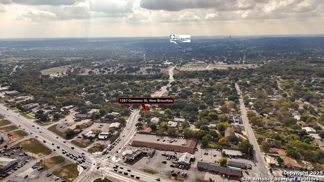 Image 32 of 33 For 1267 Common St E