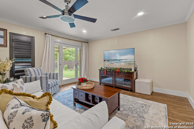 Image 11 of 26 For 3319 Shady Springs