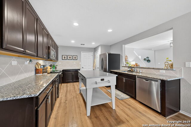 Image 13 of 35 For 12037 Silver Light