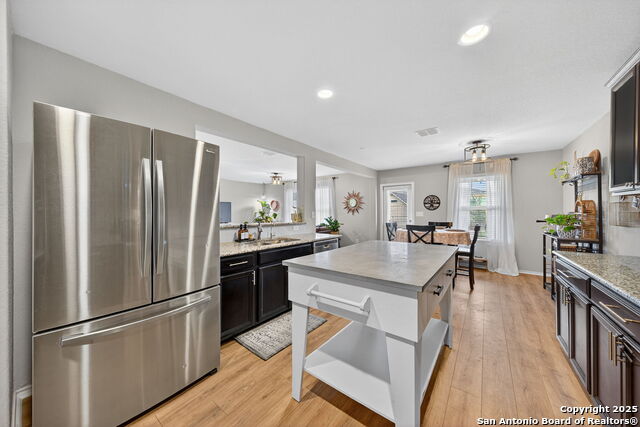 Image 14 of 35 For 12037 Silver Light