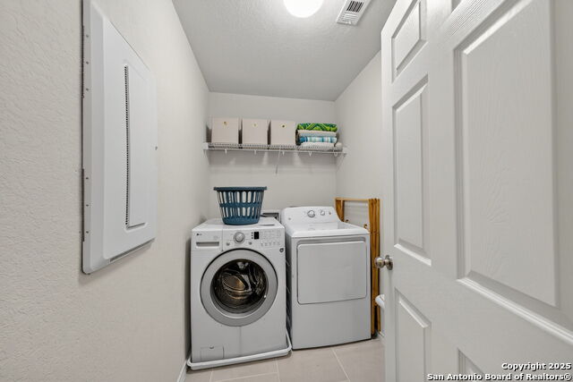 Image 26 of 35 For 12037 Silver Light