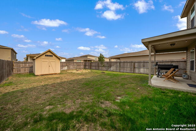 Image 31 of 35 For 12037 Silver Light