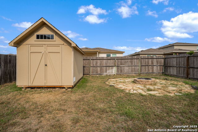 Image 32 of 35 For 12037 Silver Light