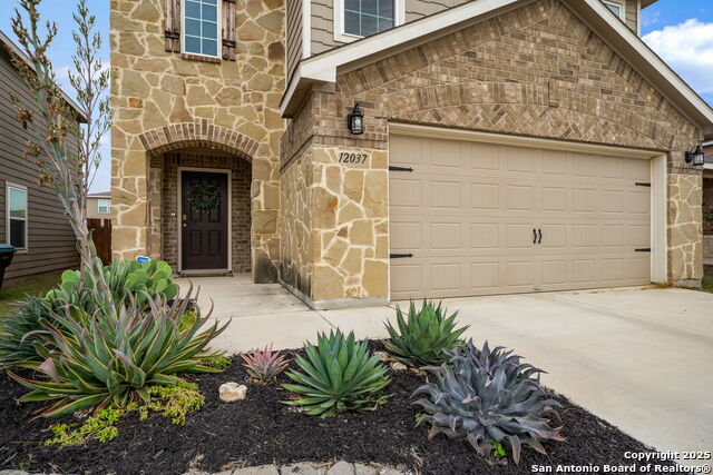 Image 5 of 35 For 12037 Silver Light