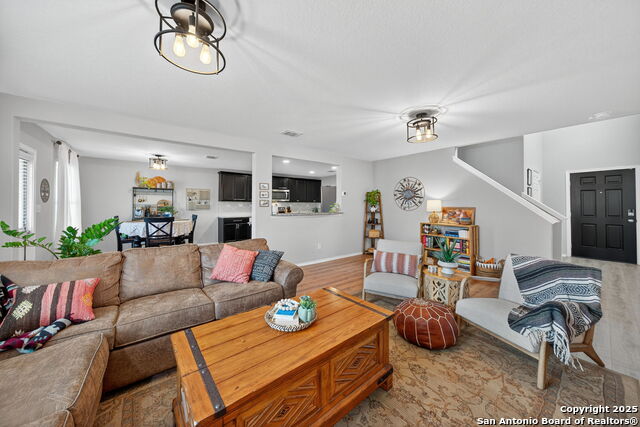 Image 9 of 35 For 12037 Silver Light