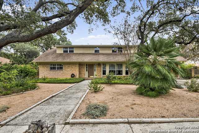 Image 2 of 40 For 2702 Marlborough