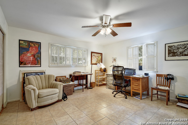 Image 28 of 40 For 2702 Marlborough