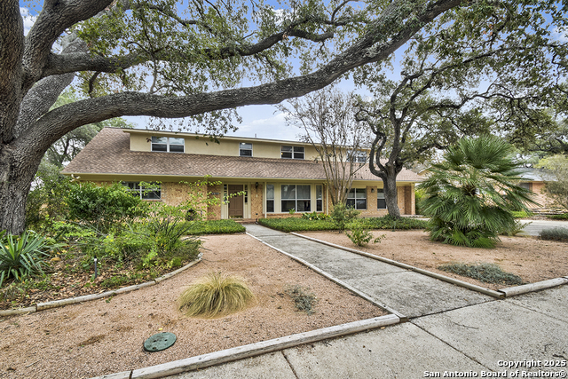 Image 3 of 40 For 2702 Marlborough