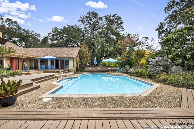 Image 37 of 40 For 2702 Marlborough