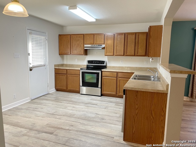 Image 8 of 23 For 11827 Ranchwell Cove