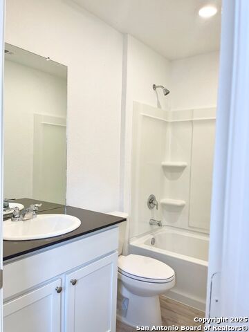 Image 8 of 12 For 10914 Presa Way